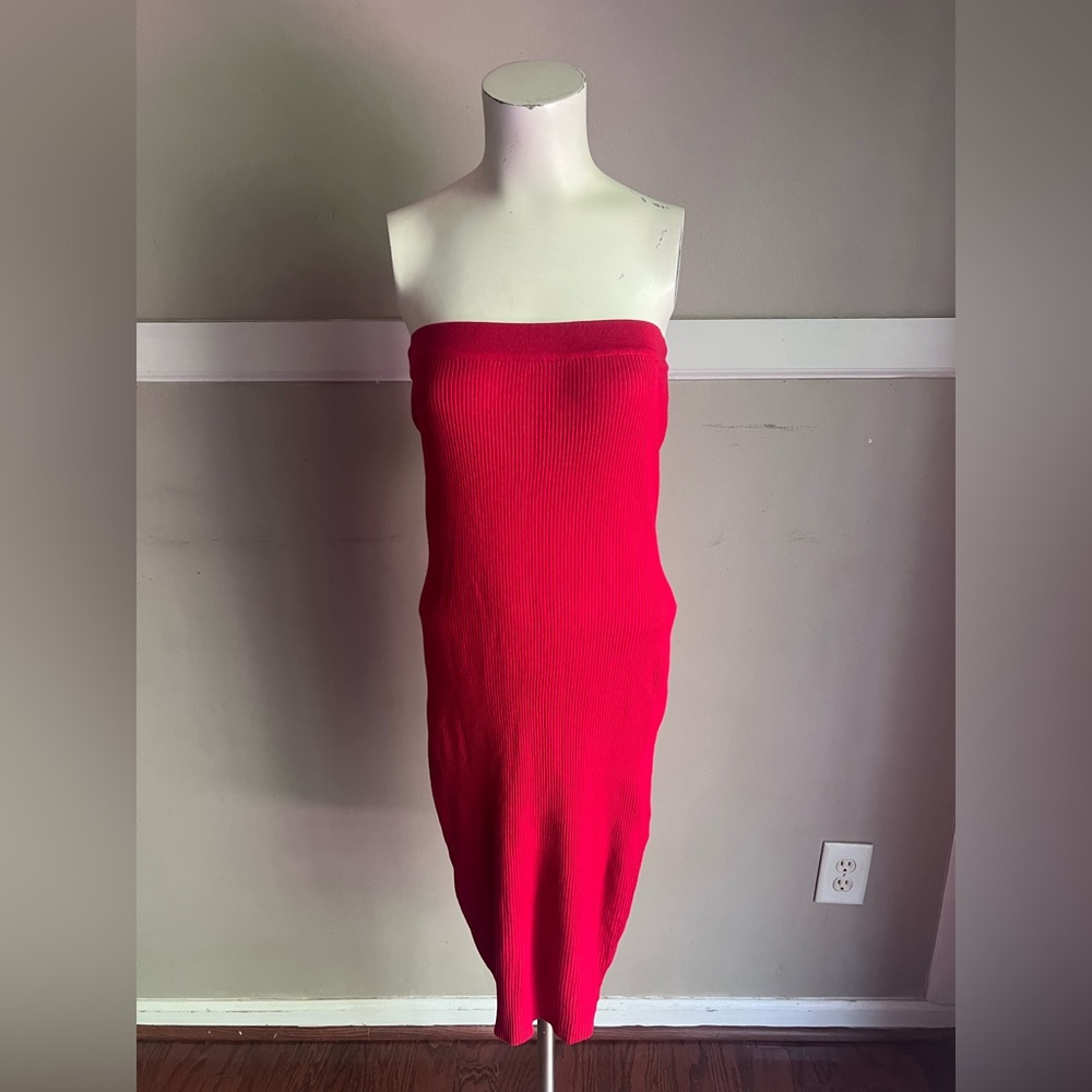 Almost Famous Strapless Ribbed Midi Dress in Bright Pink